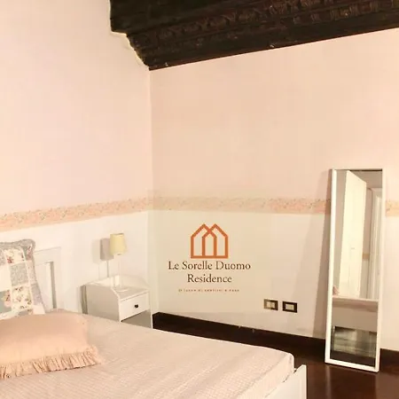 Le Sorelle Duomo Pensión Nápoles