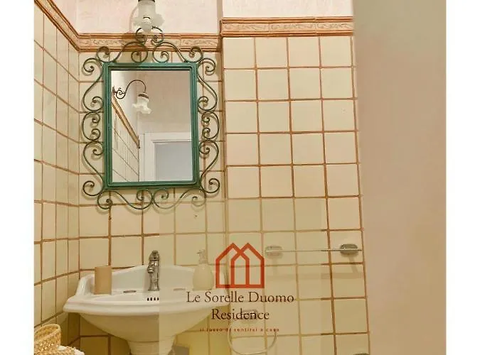 Le Sorelle Duomo بيت ضيافة 4*